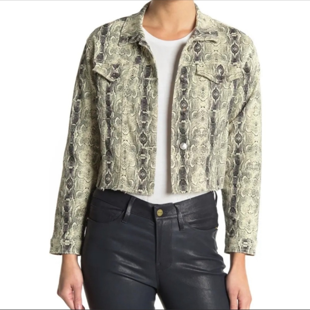 Vigoss Snake Printed jacket. Size L.